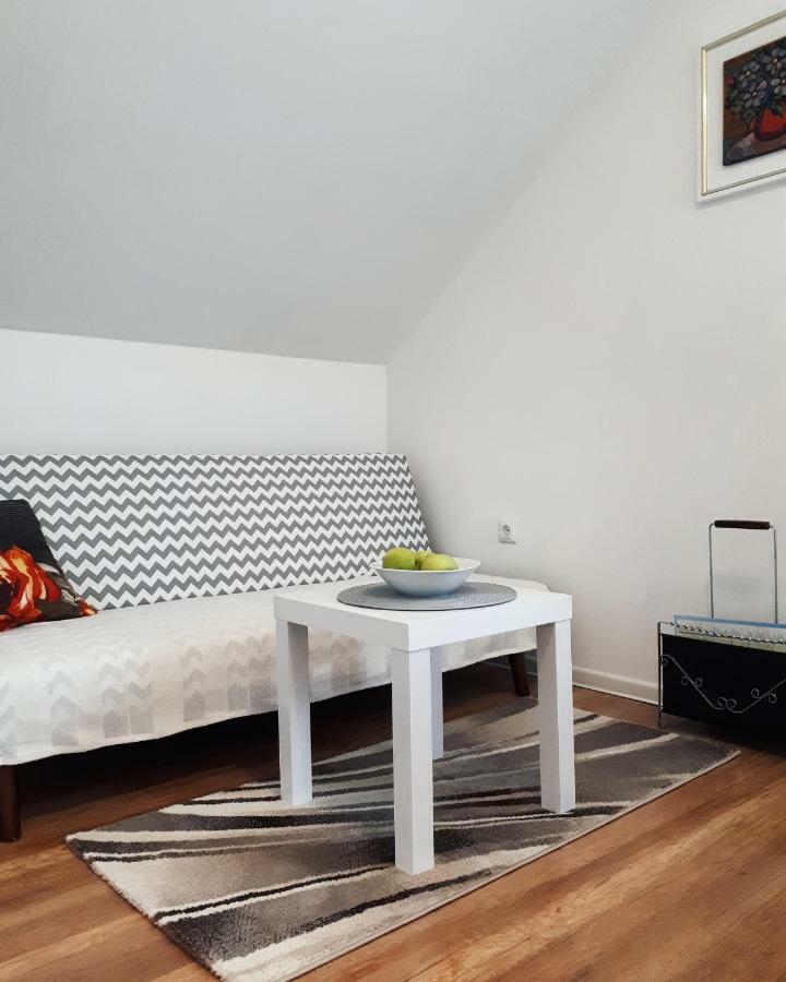 Apartman Lena Tusilovic Esterno foto
